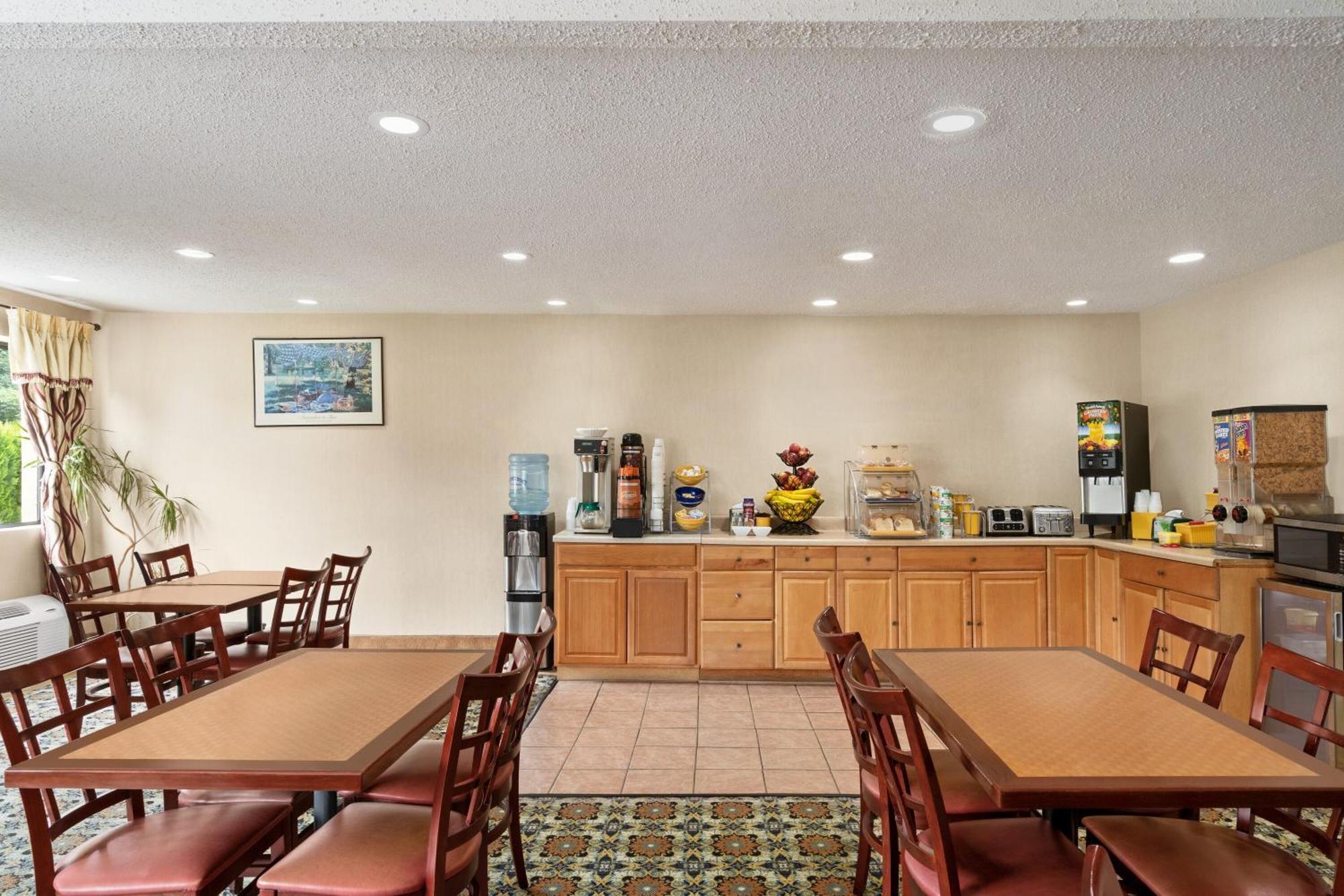 אובורן The Cayuga Inn At The Finger Lakes מראה חיצוני תמונה