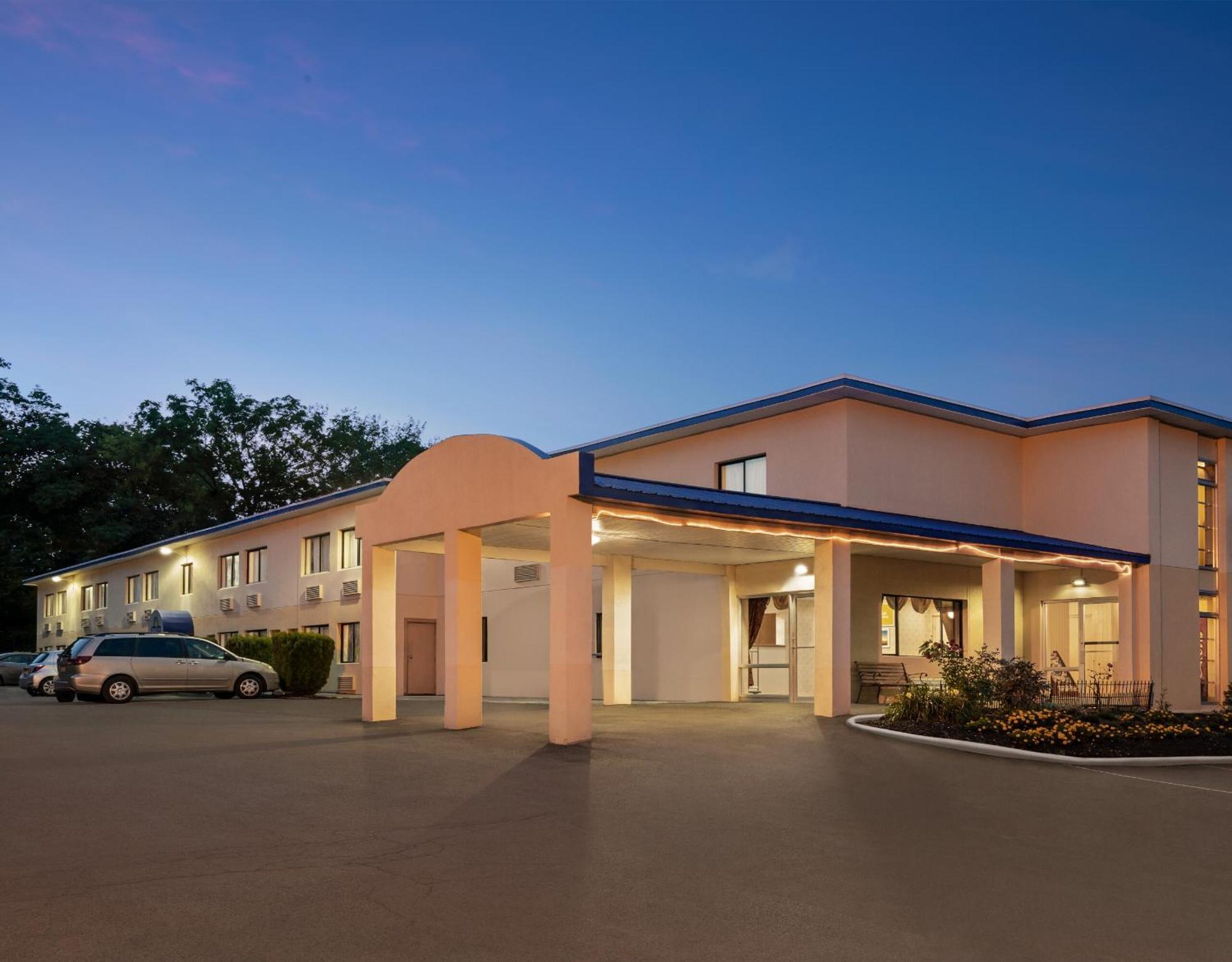 אובורן The Cayuga Inn At The Finger Lakes מראה חיצוני תמונה