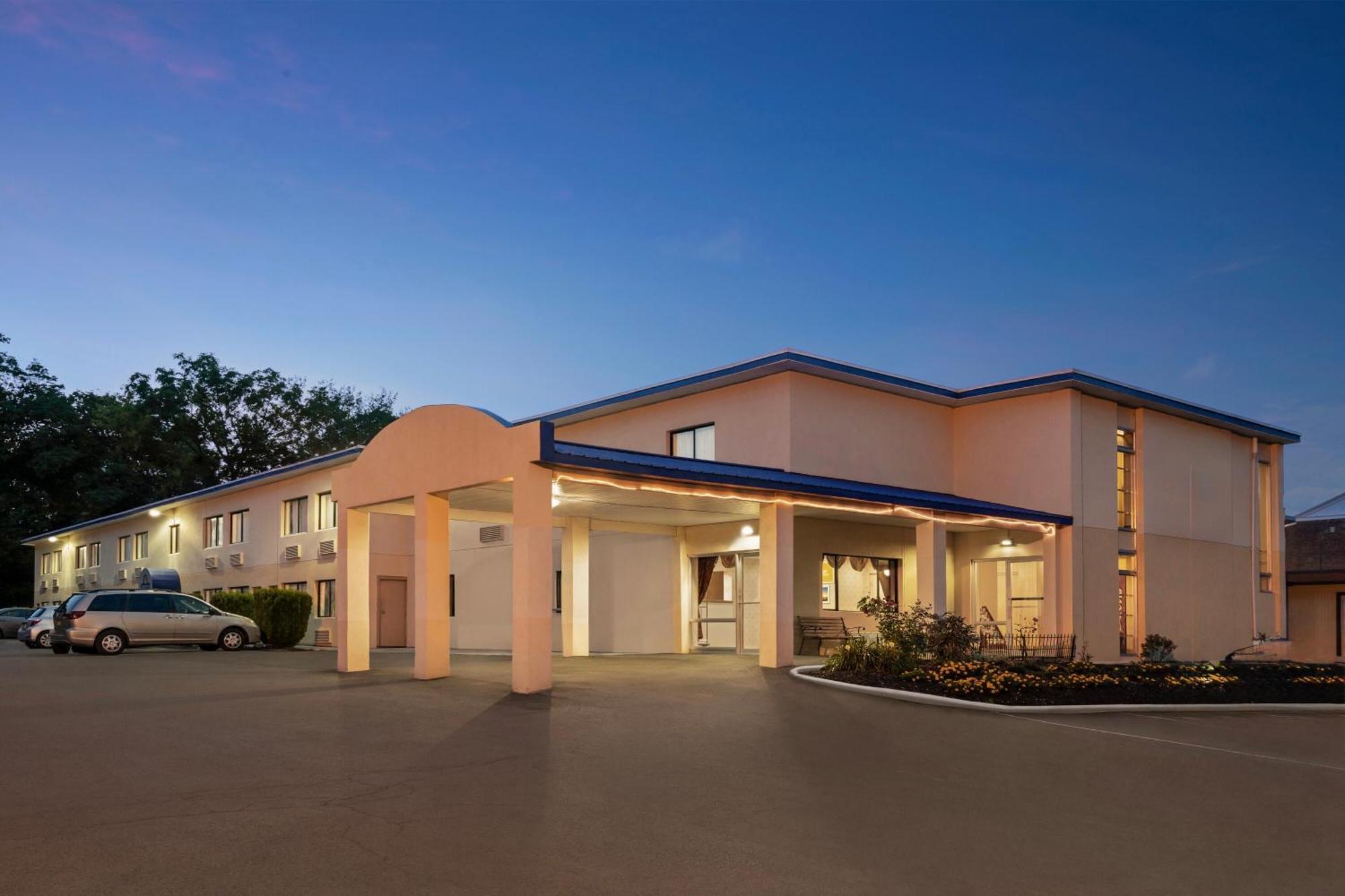 אובורן The Cayuga Inn At The Finger Lakes מראה חיצוני תמונה